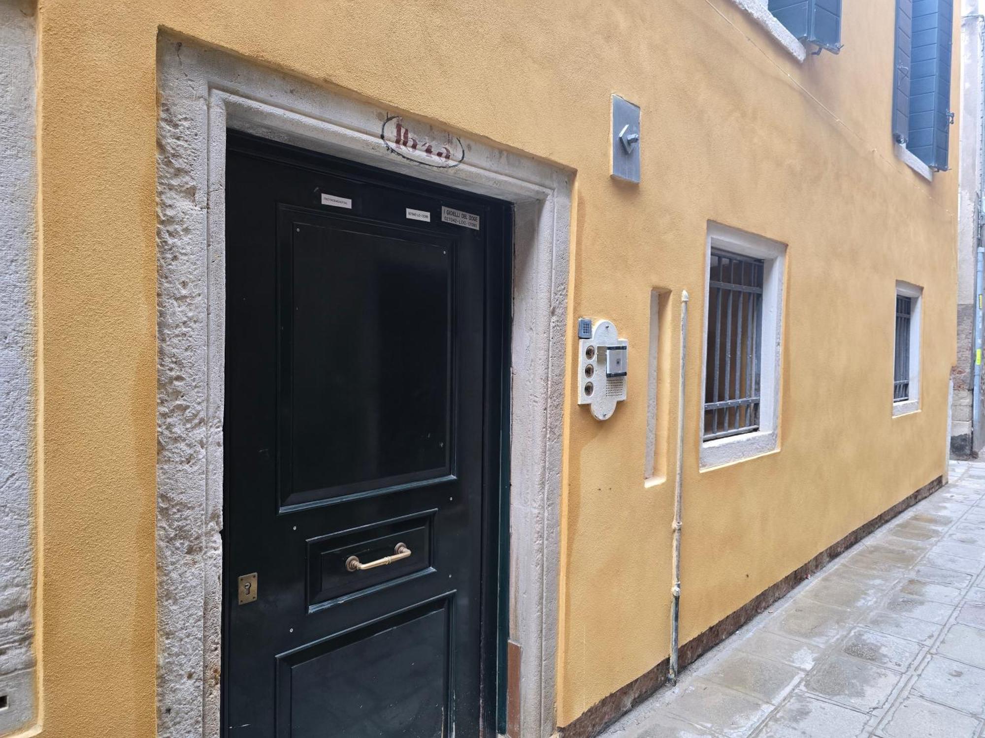 I Gioielli Del Doge - Ametista Apartment Венеция Екстериор снимка